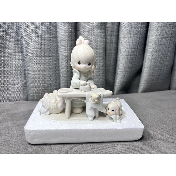 Vtg Precious Moments Enesco Press On E-9265 Porcelain Figurine Box 1982 - Picture 9 of 10